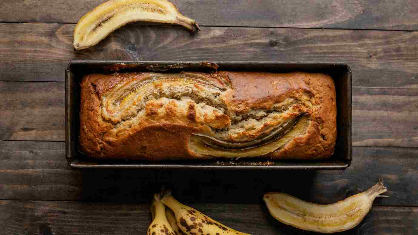 Carrot Cake Banana Bread – Moist, Spiced & Easy to Make!