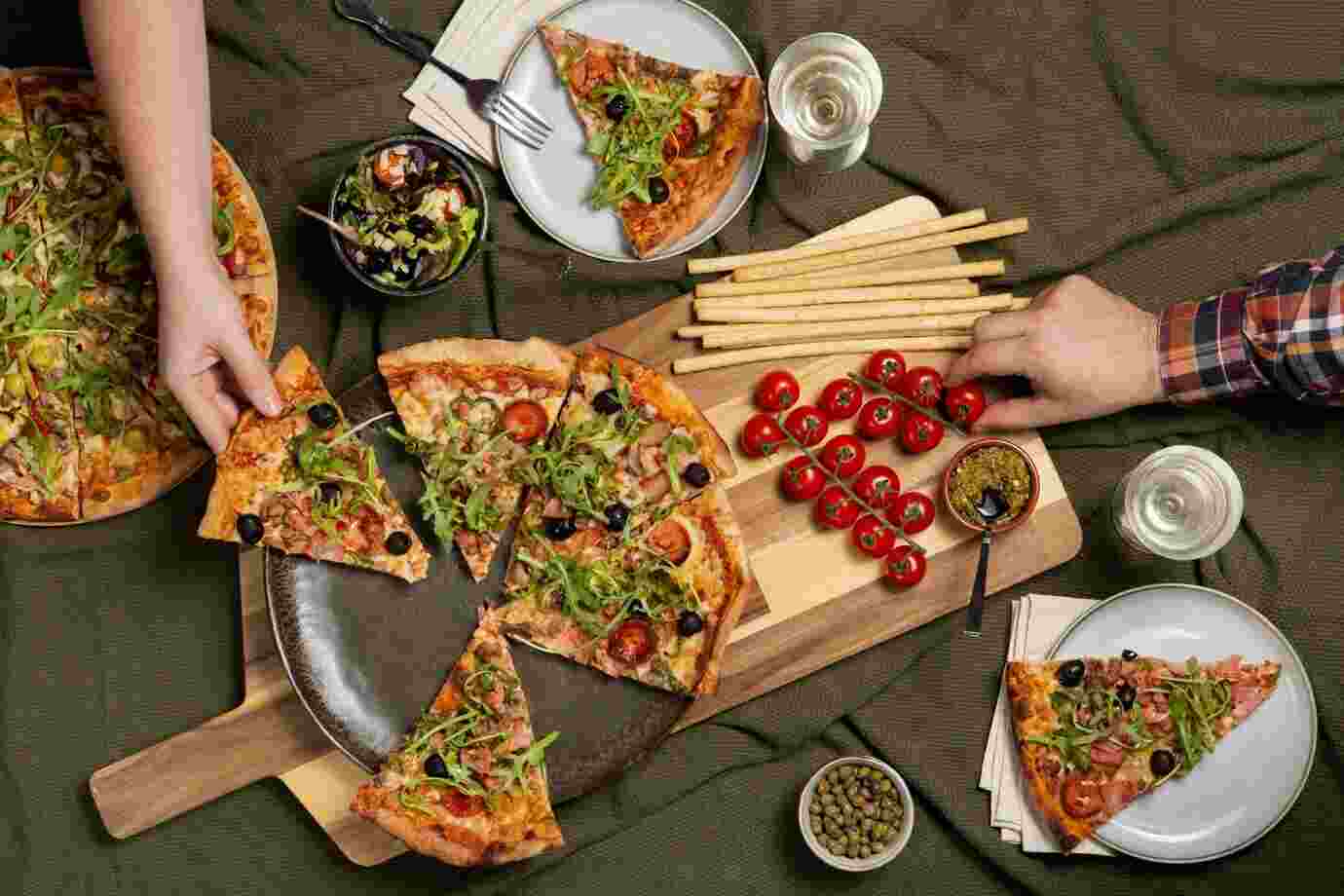 Garden Harvest Pizza: A Fresh & Flavorful Way to Enjoy Seasonal Veggies