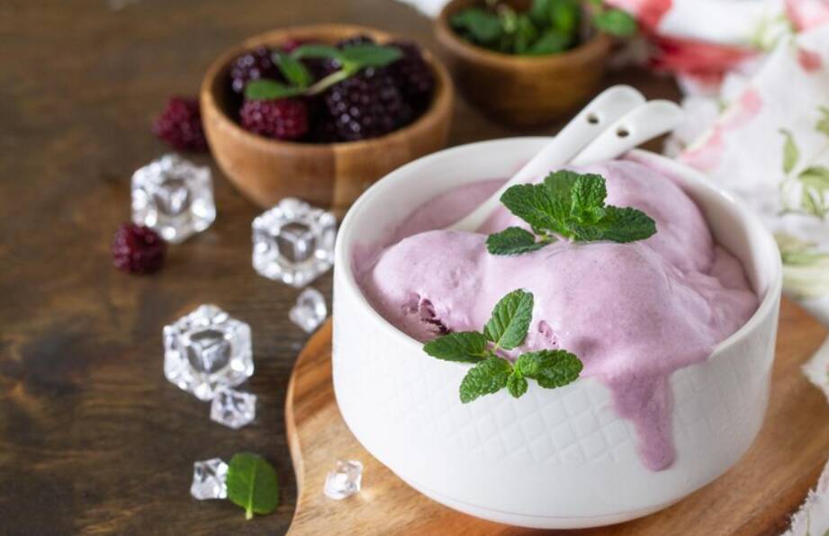 Best Vegan Ice Cream Recipe (No Churn) – Creamy, Easy & Dairy-Free